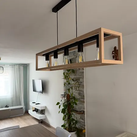 Beautiful 2-bedroom With Air Conditioning - Tram - Balconies - Quiet Νίκαια