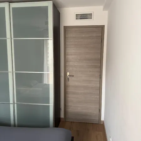 شقة Beautiful 2-bedroom With Air Conditioning - Tram - Balconies - Quiet نيس